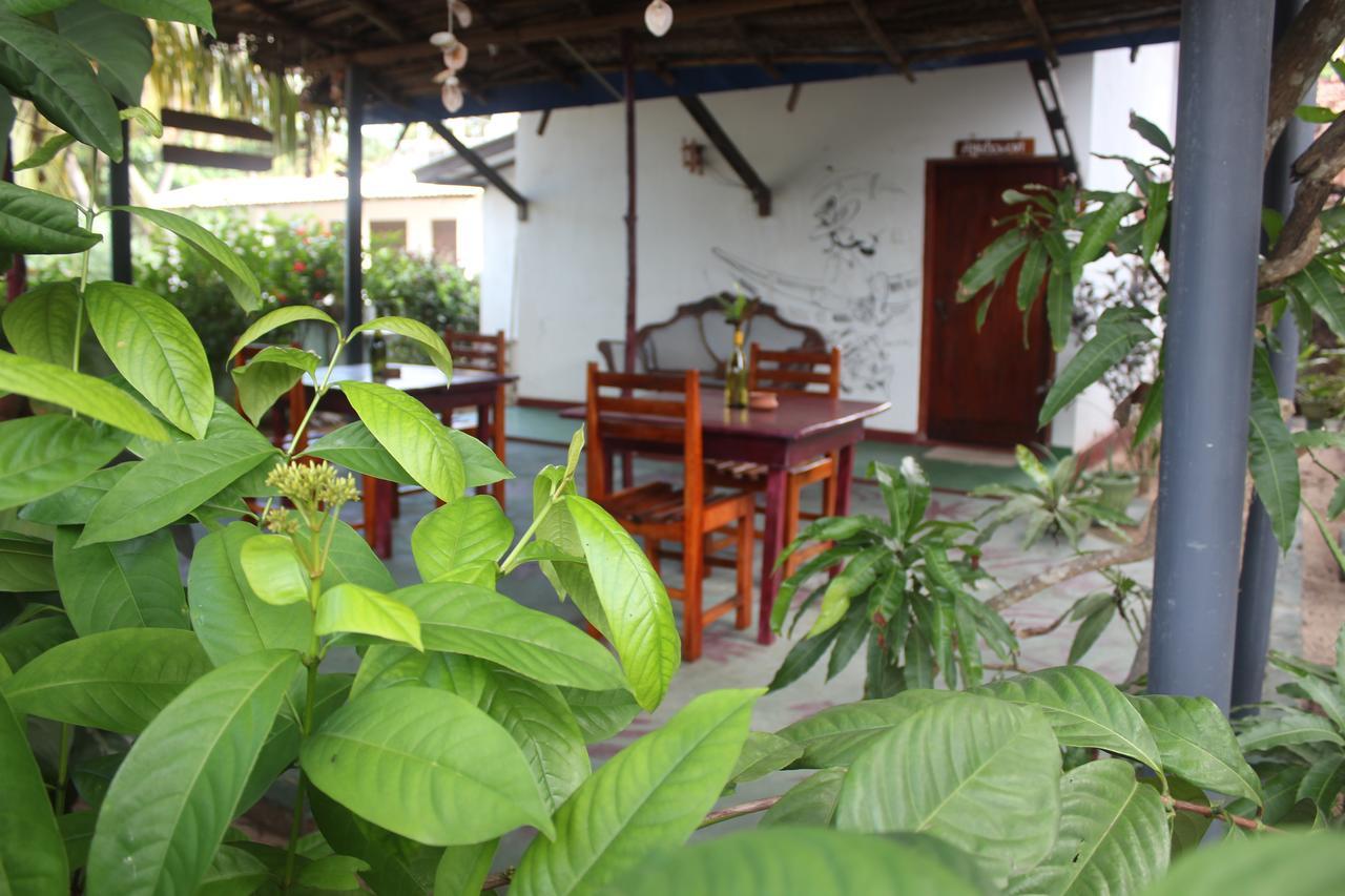 Julie Guest House Tangalle Zewnętrze zdjęcie
