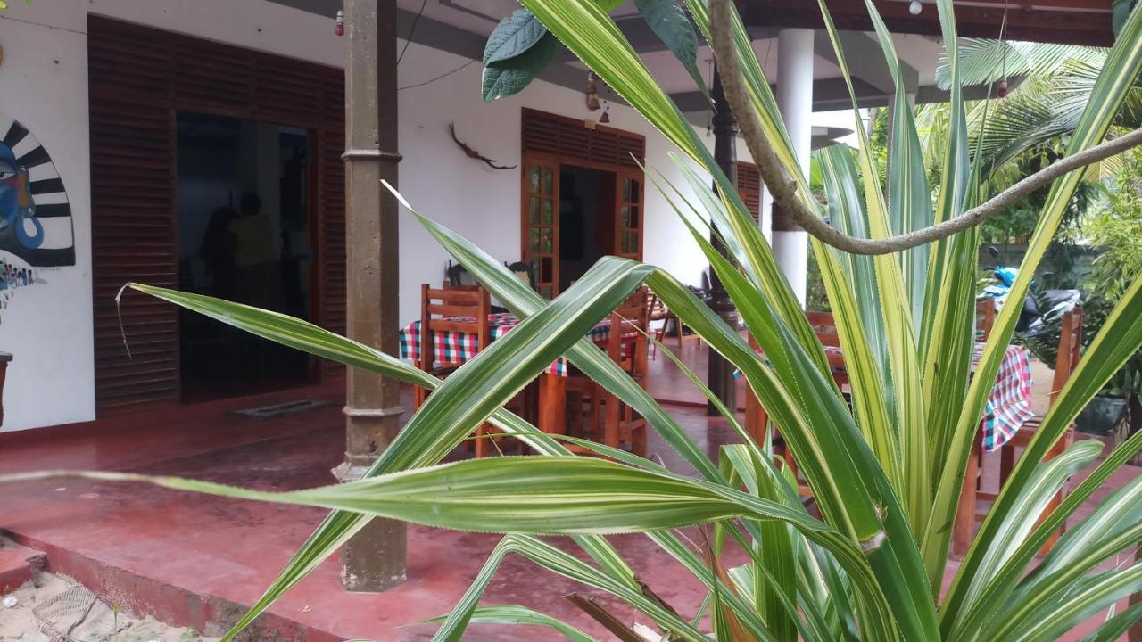 Julie Guest House Tangalle Zewnętrze zdjęcie