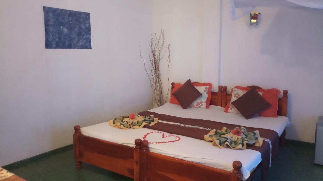Julie Guest House Tangalle Zewnętrze zdjęcie